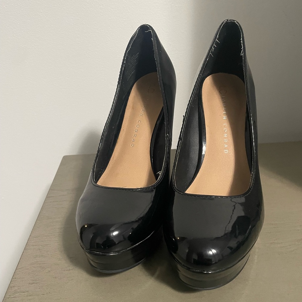 Lauren Conrad Black Heels. Women’s size 8.